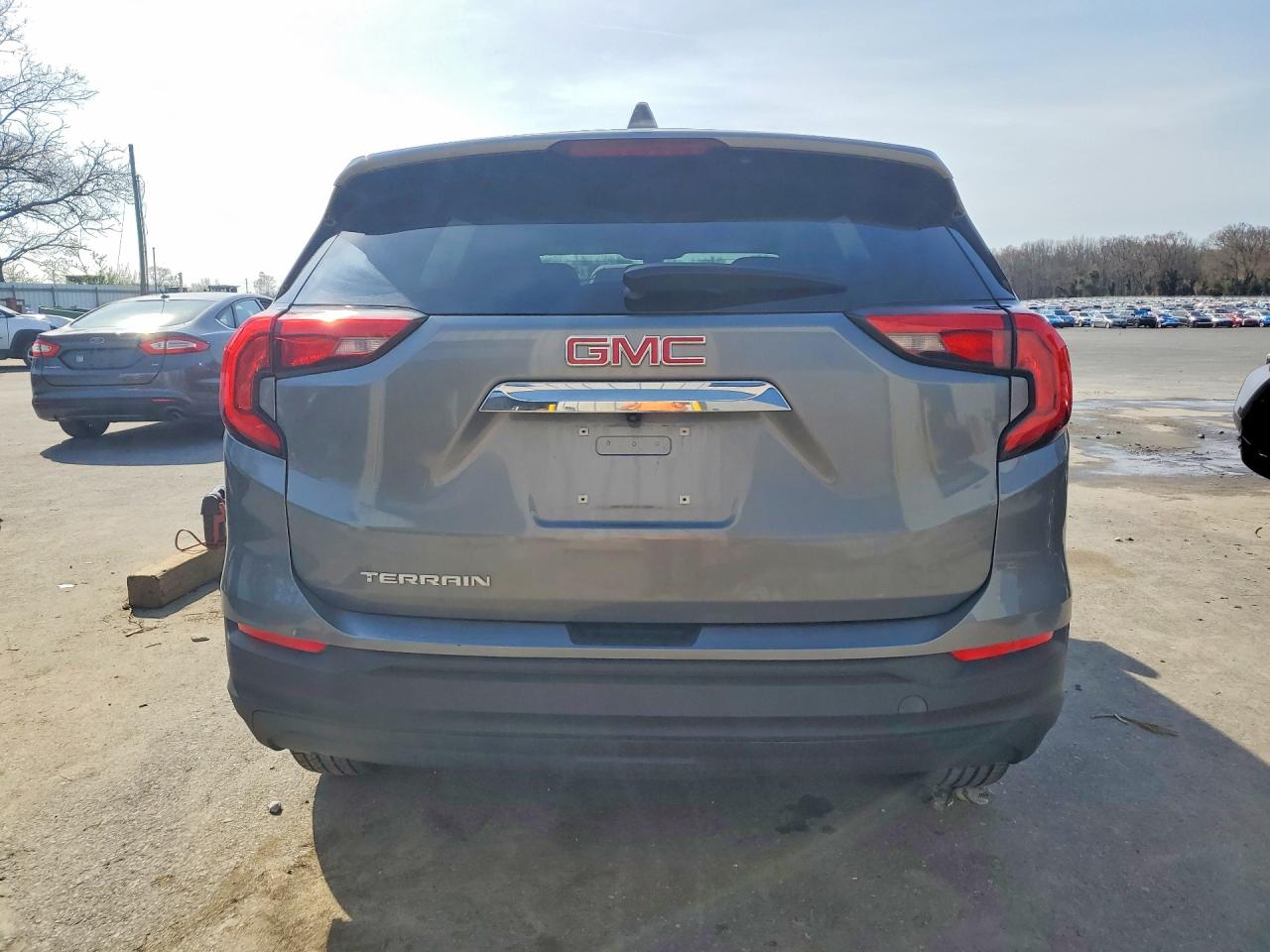 2018 GMC TERRAIN SLE photo 11