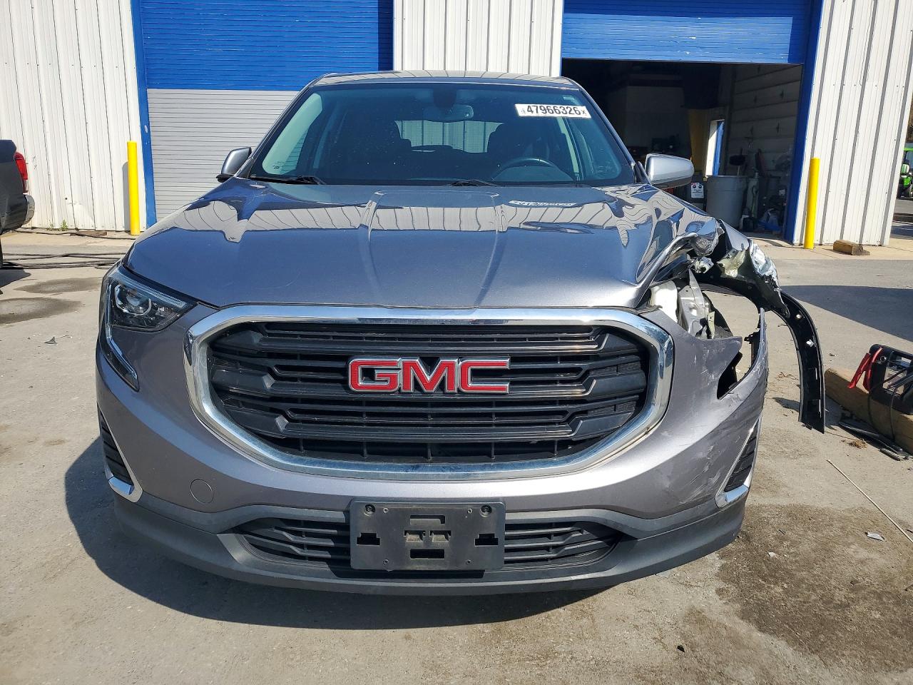 2018 GMC TERRAIN SLE photo 9