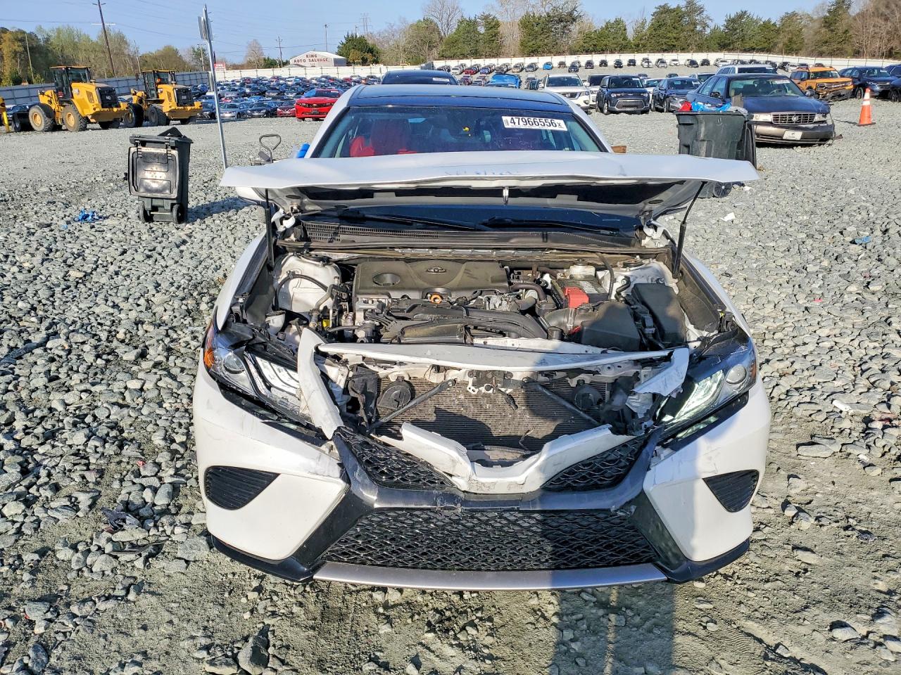 2019 TOYOTA CAMRY XSE photo 5