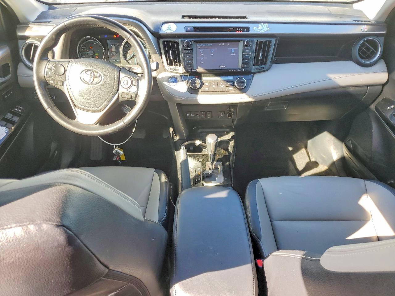 2017 TOYOTA RAV4 HV LIMITED photo 22