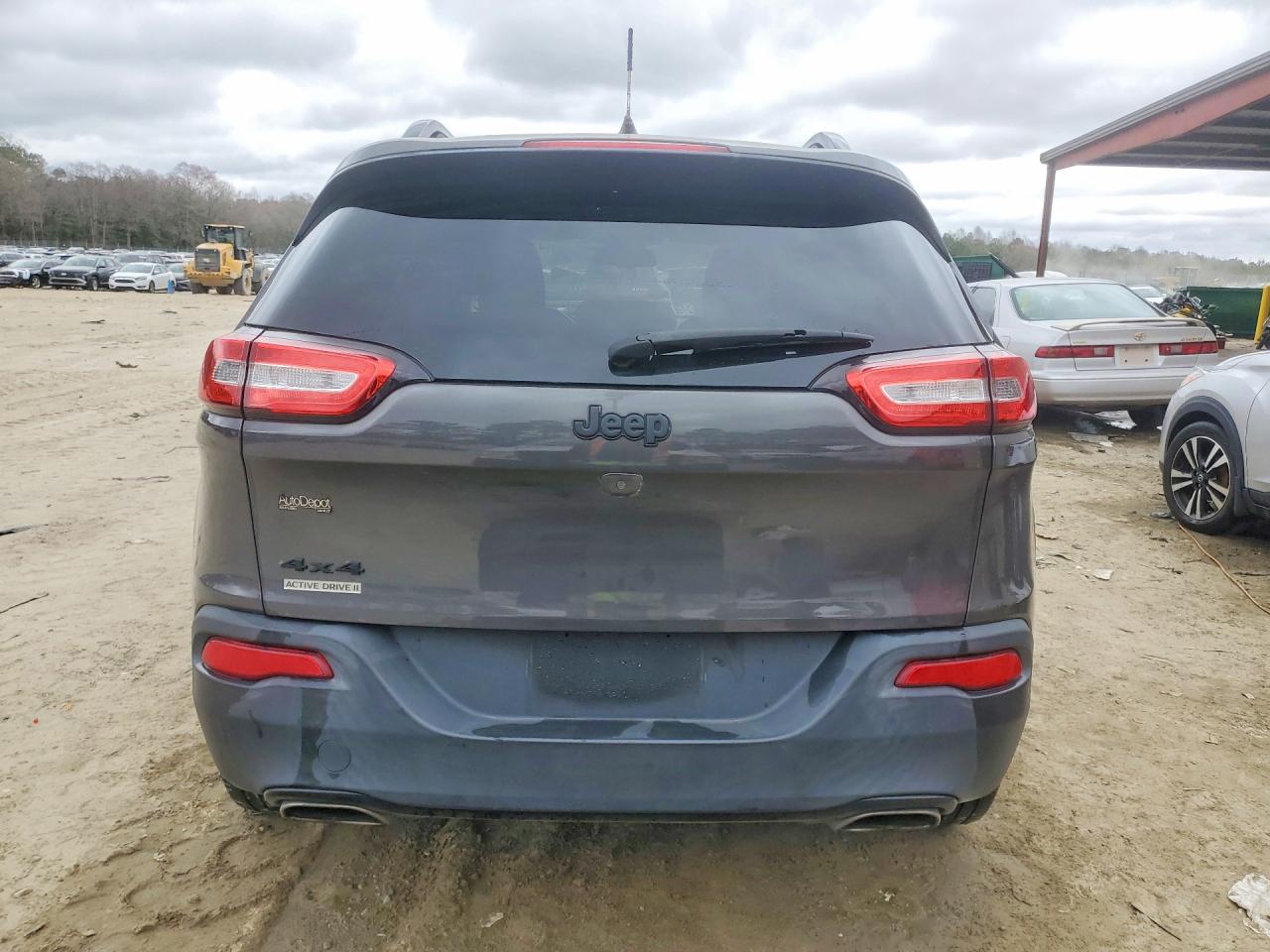 2015 JEEP CHEROKEE LATITUDE photo 11