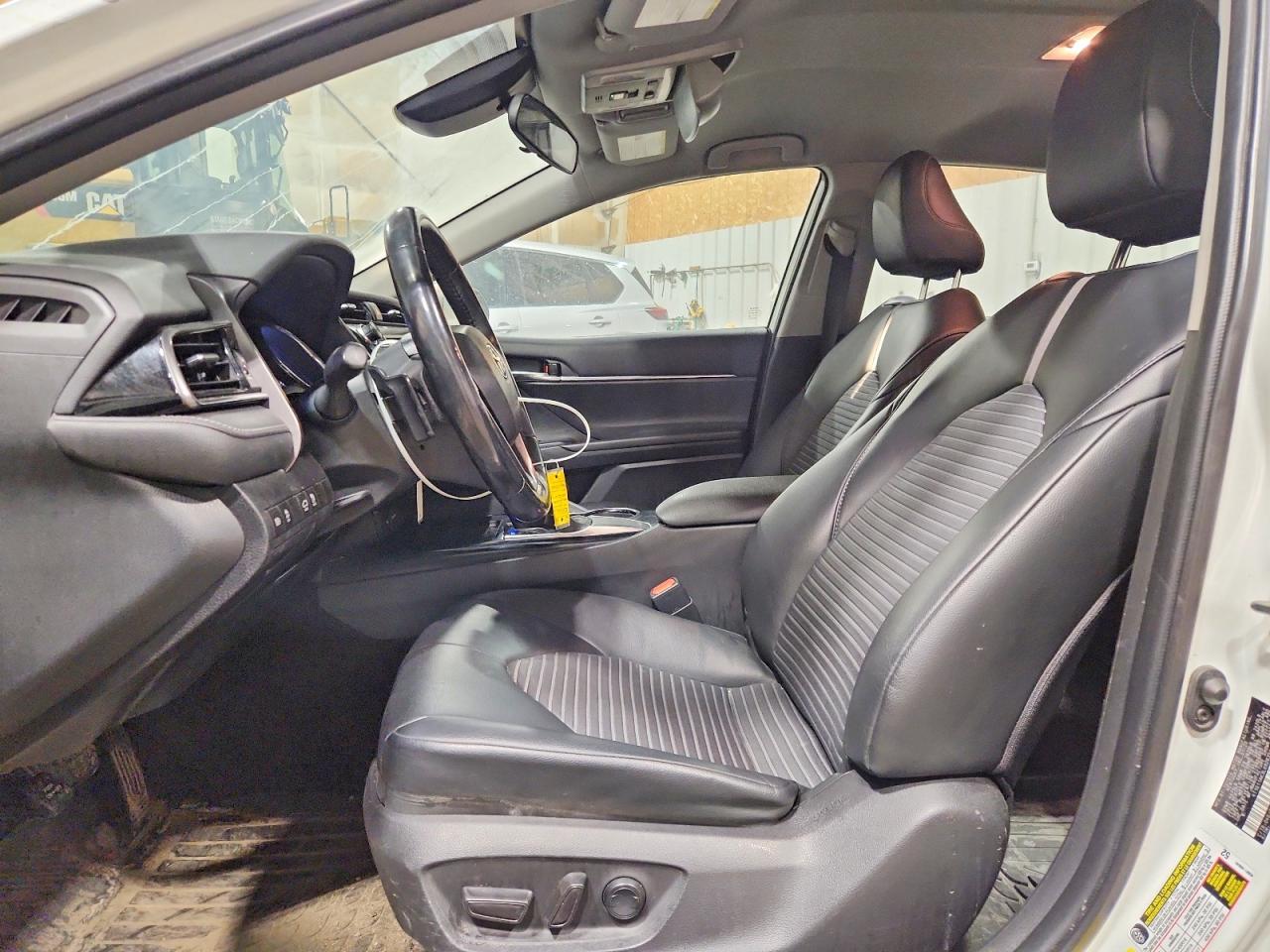 2020 TOYOTA CAMRY SE photo 7