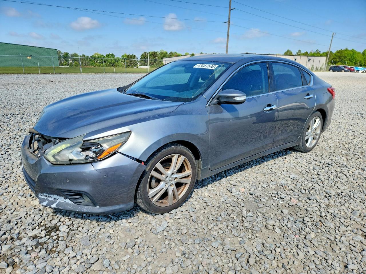 2017 NISSAN ALTIMA