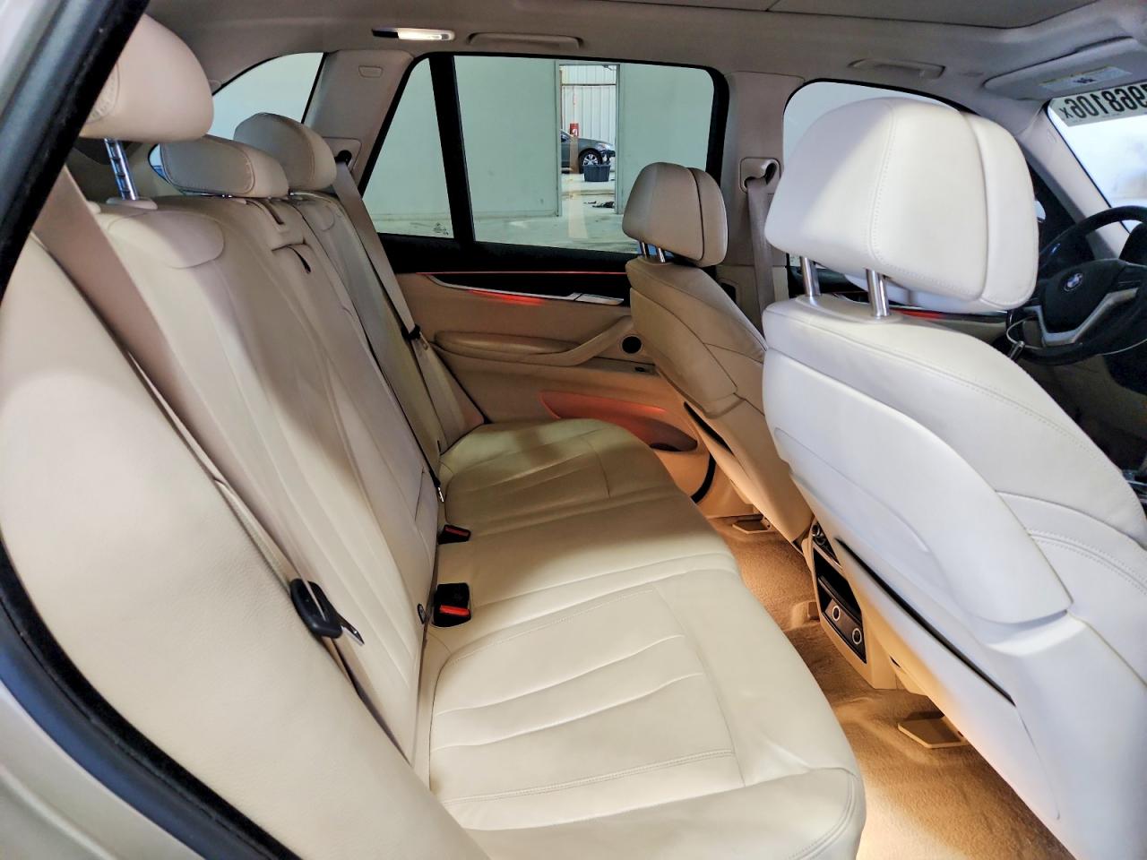 2015 BMW X5 XDRIVE35I photo 31