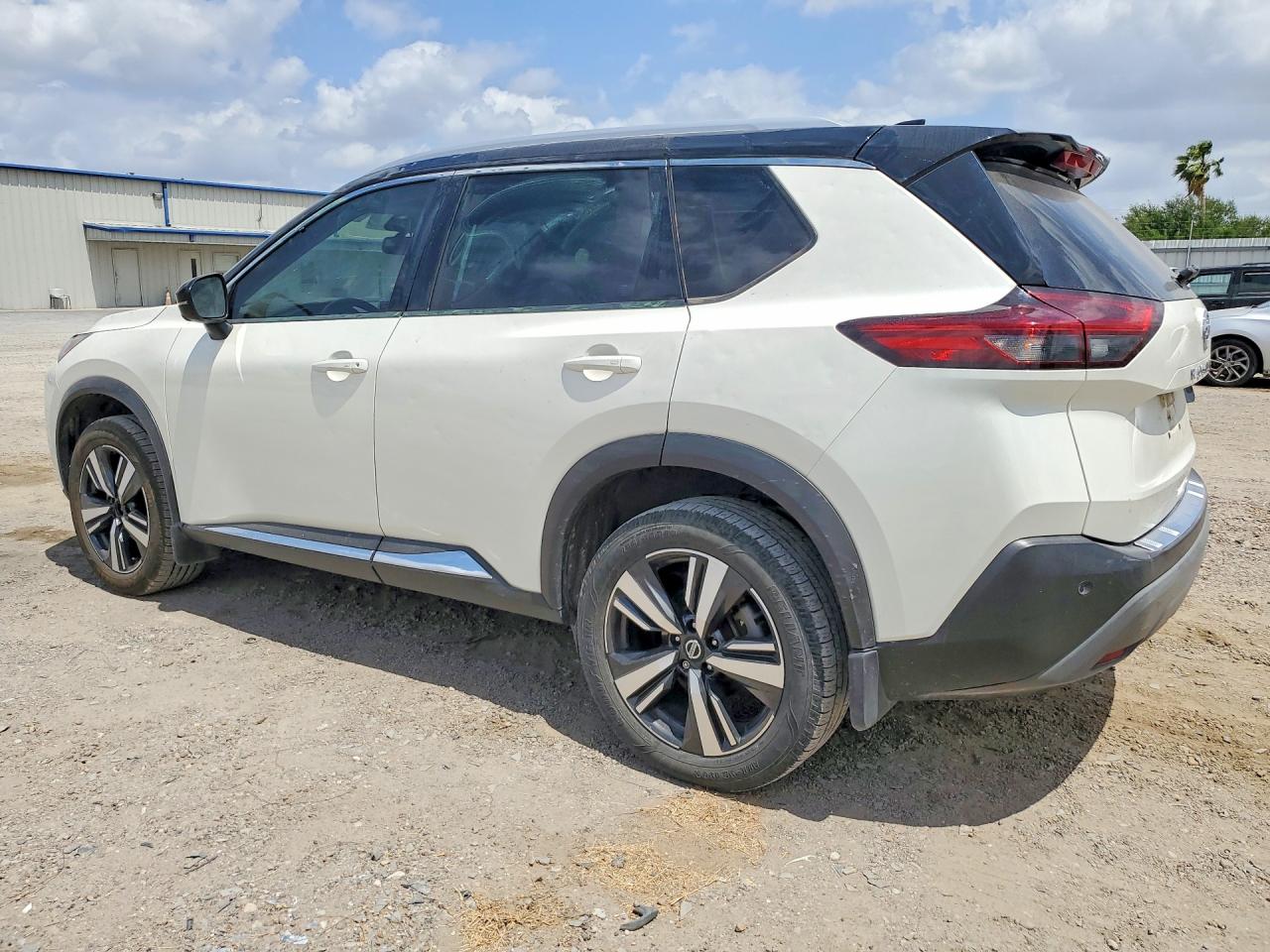 2021 NISSAN ROGUE SL photo 4