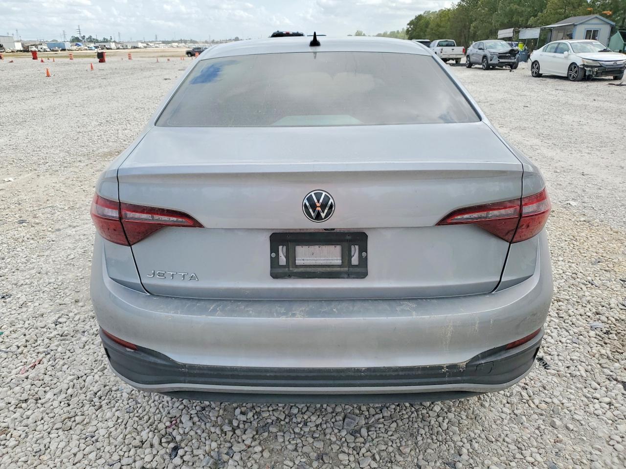 2024 VOLKSWAGEN JETTA S photo 11