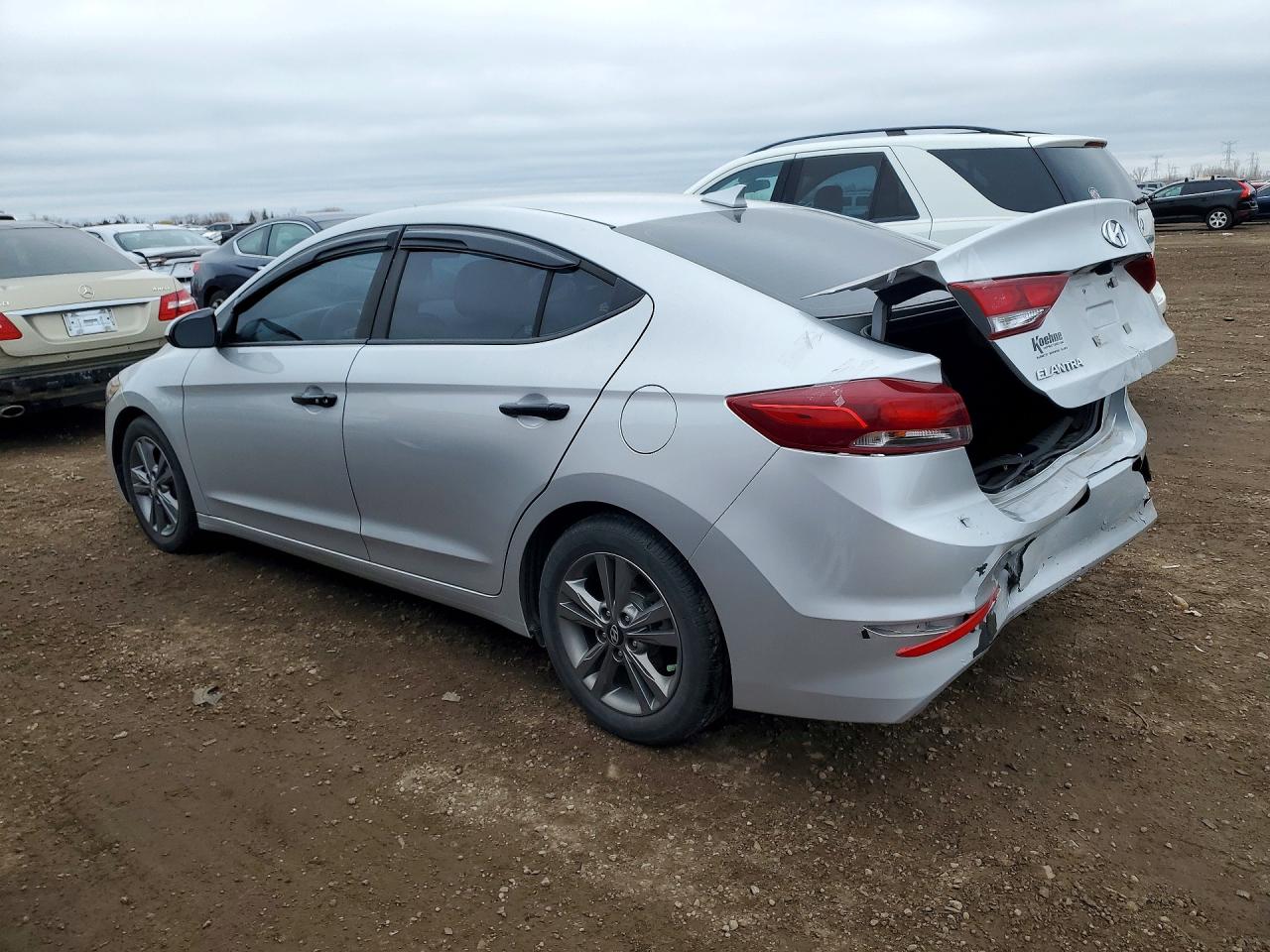 2018 HYUNDAI ELANTRA SEL photo 3