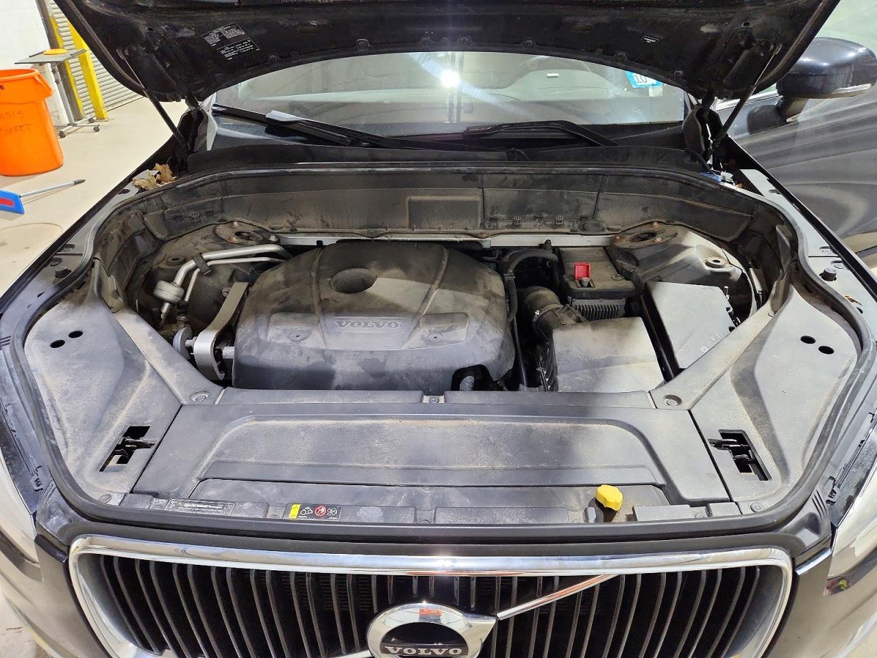 2016 VOLVO XC90 T5 photo 12