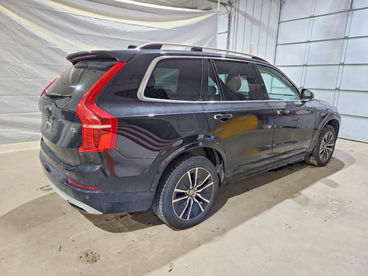2016 VOLVO XC90 T5 photo 3