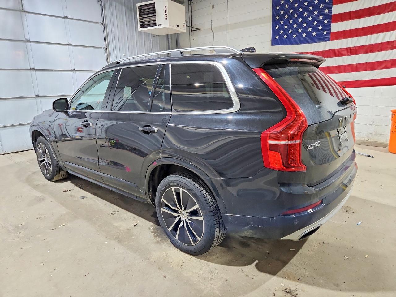 2016 VOLVO XC90 T5 photo 2