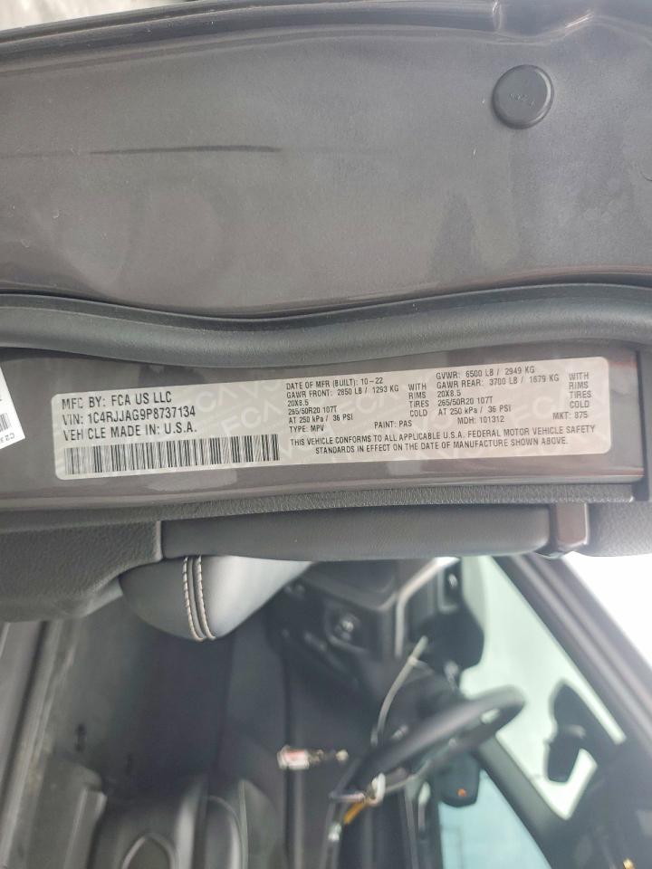 2023 JEEP GRAND CHEROKEE L LAREDO photo 13