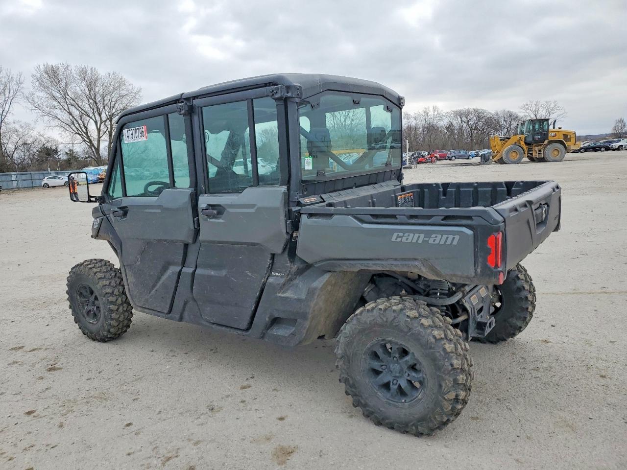 2024 CAN-AM DEFENDER UTILITY VEHICLE photo 5