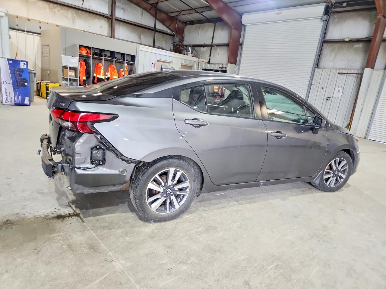 2020 NISSAN VERSA SV photo 5