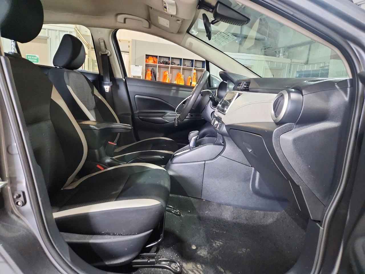 2020 NISSAN VERSA SV photo 13
