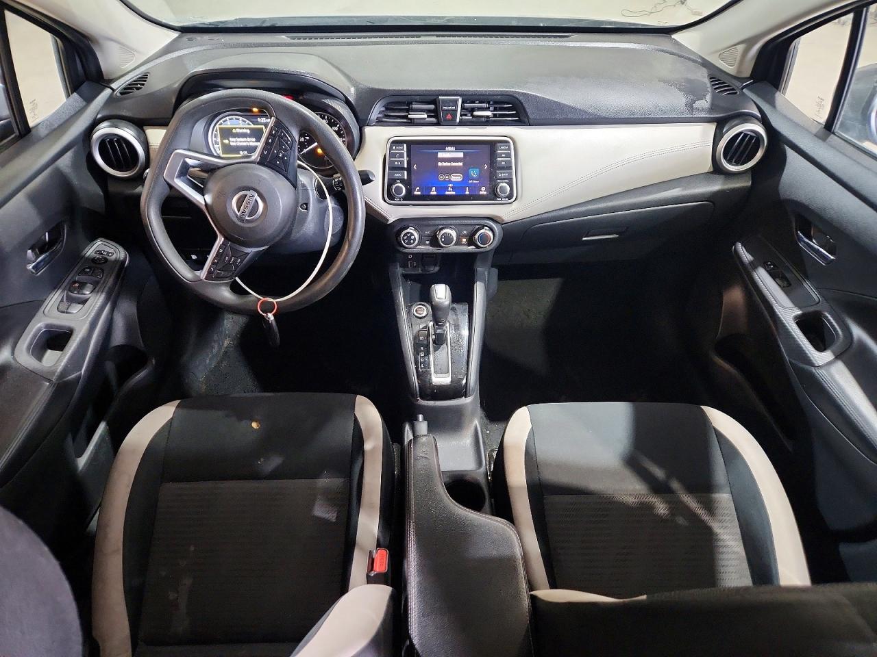 2020 NISSAN VERSA SV photo 15