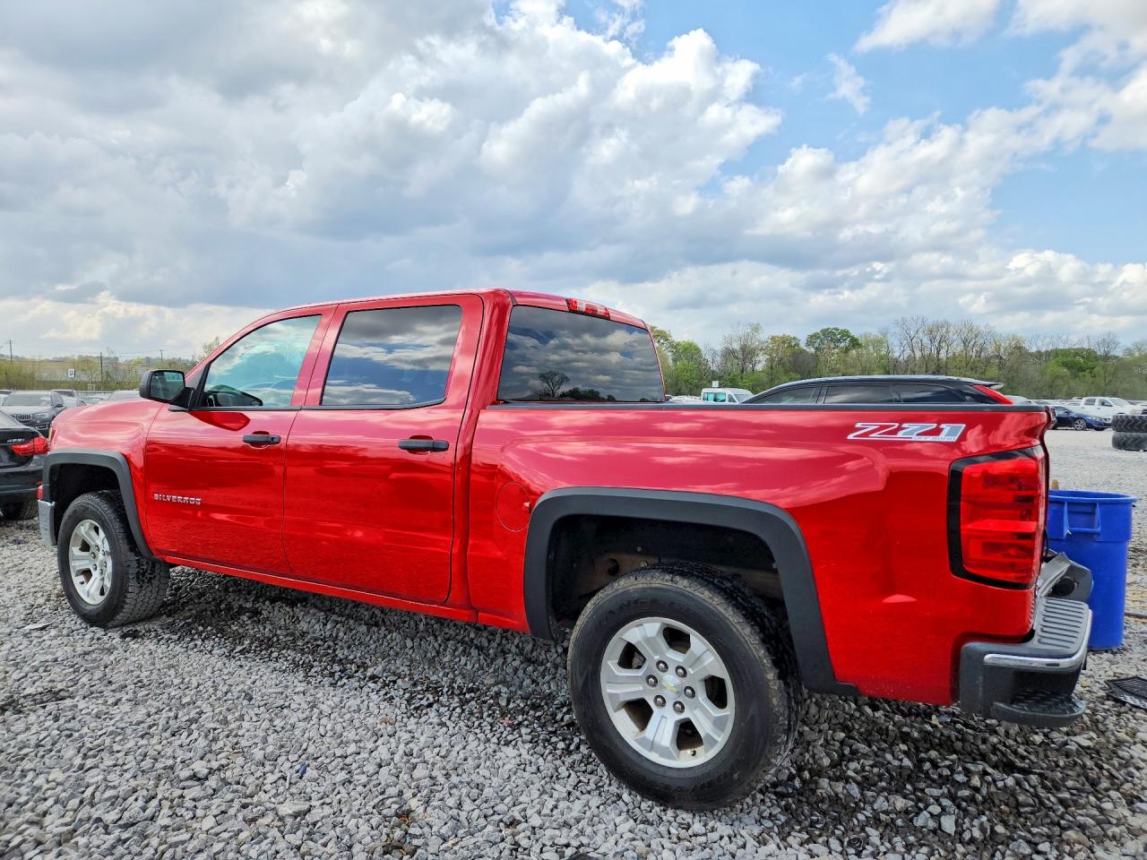 2014 CHEVROLET SILVERADO K1500 LT photo 2