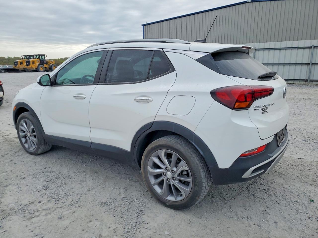 2020 BUICK ENCORE GX SELECT photo 2