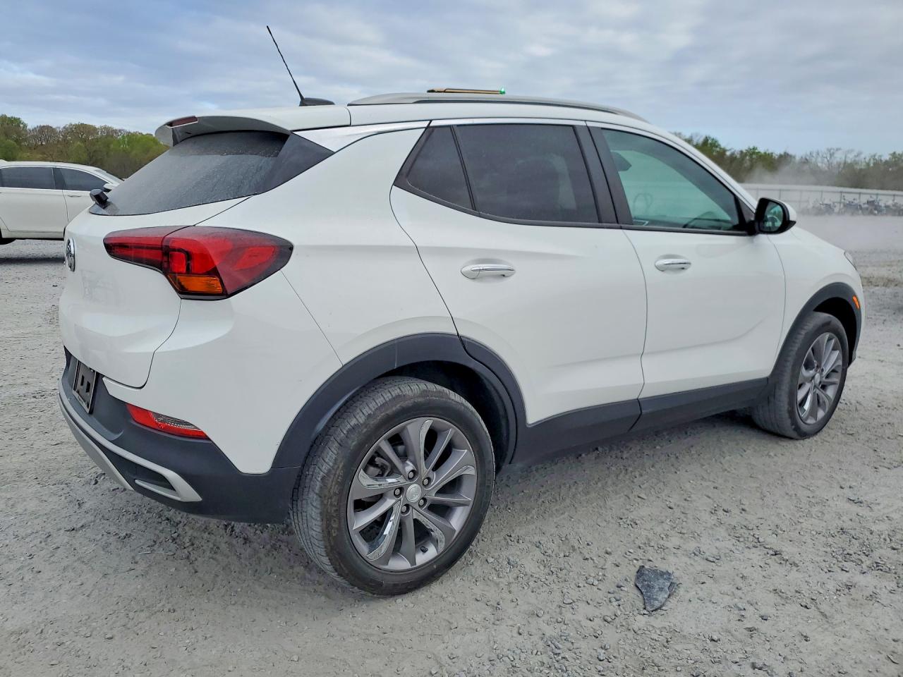 2020 BUICK ENCORE GX SELECT photo 3