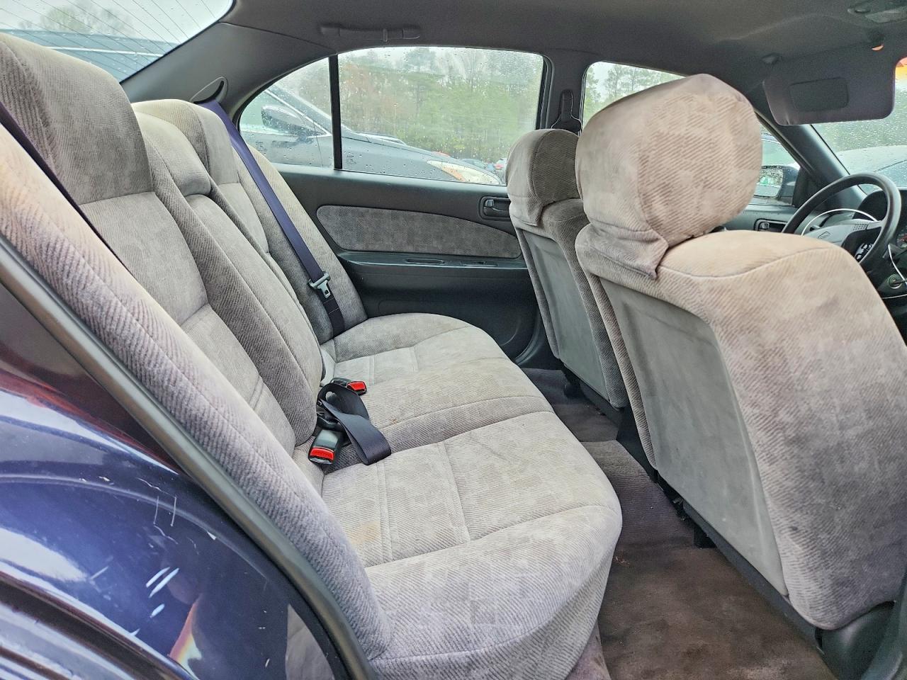 1998 NISSAN MAXIMA GXE photo 10