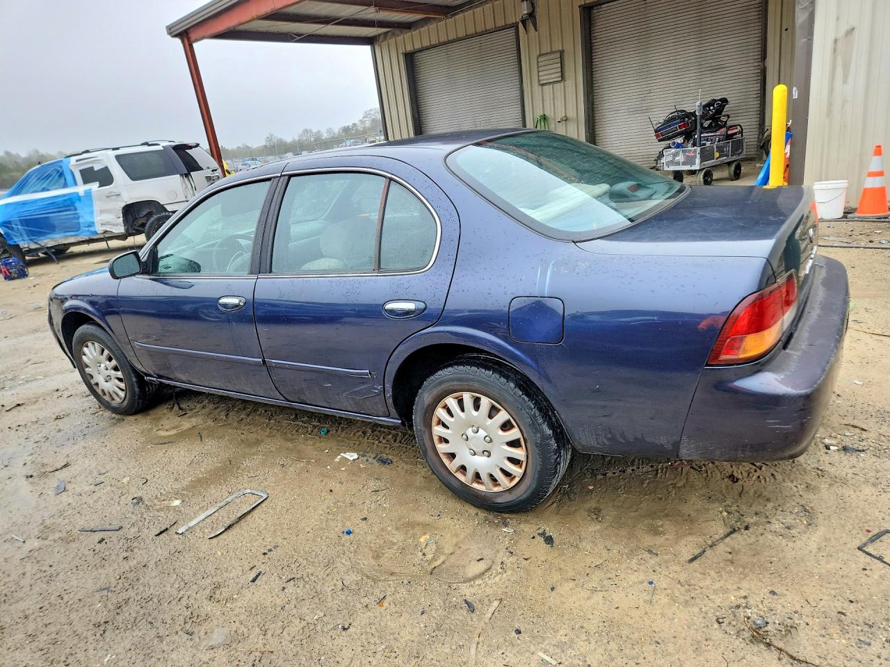 1998 NISSAN MAXIMA GXE photo 2