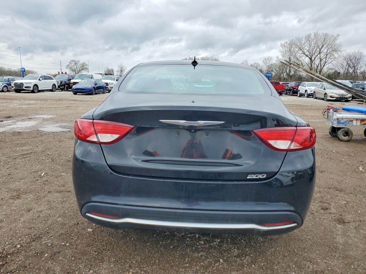 2015 CHRYSLER 200 LIMITED photo 11