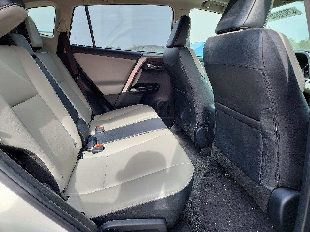 2018 TOYOTA RAV4 LIMITED photo 11