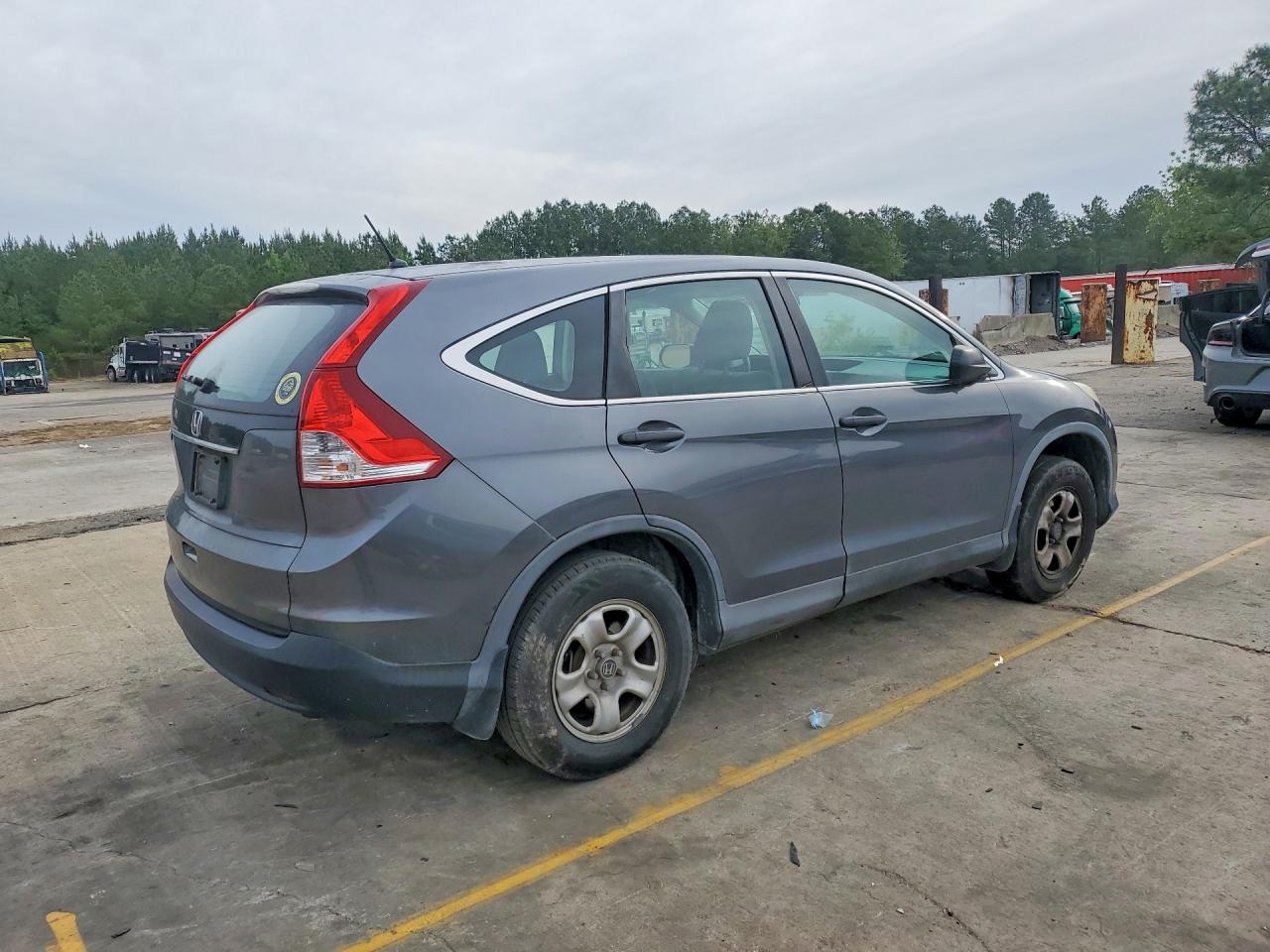 2013 HONDA CR-V LX photo 3