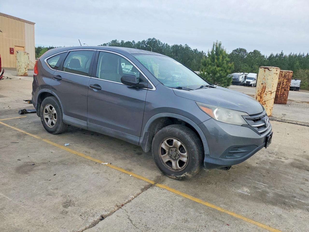 2013 HONDA CR-V LX photo 4
