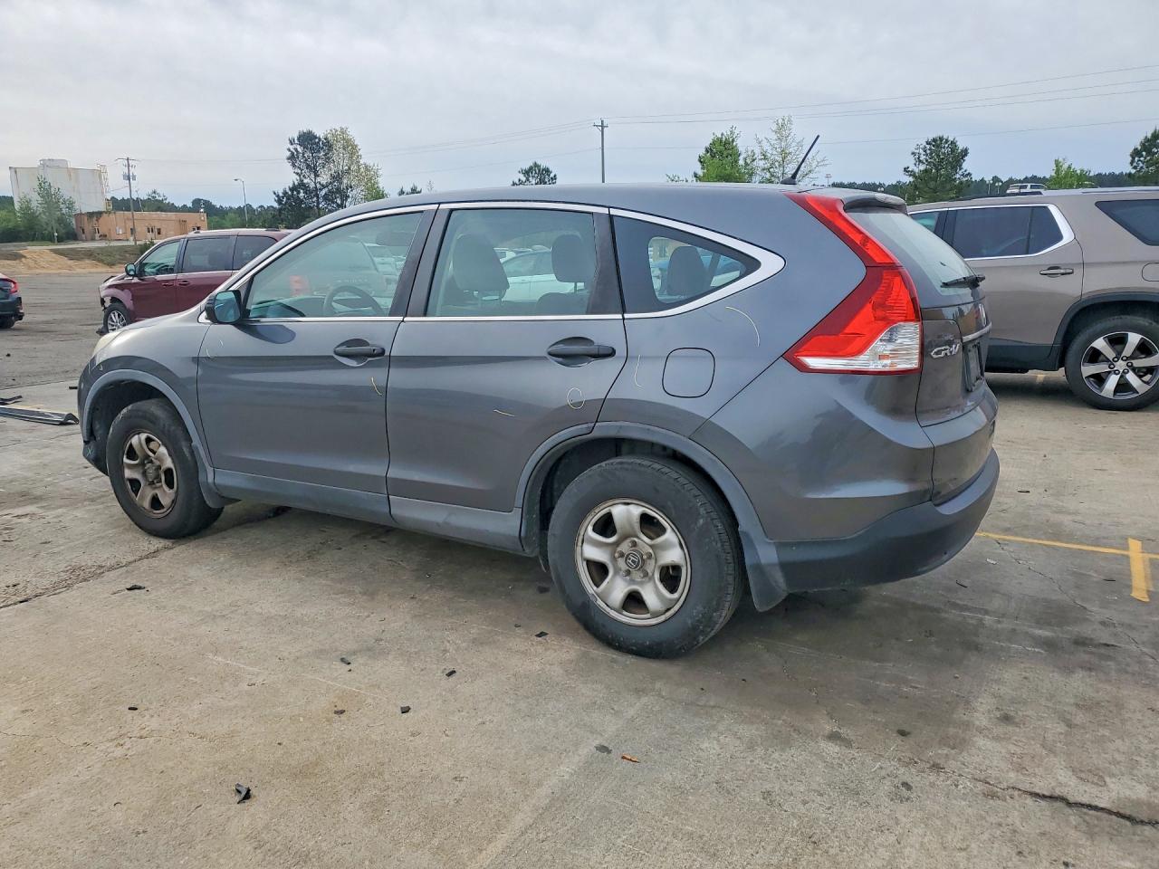 2013 HONDA CR-V LX photo 2