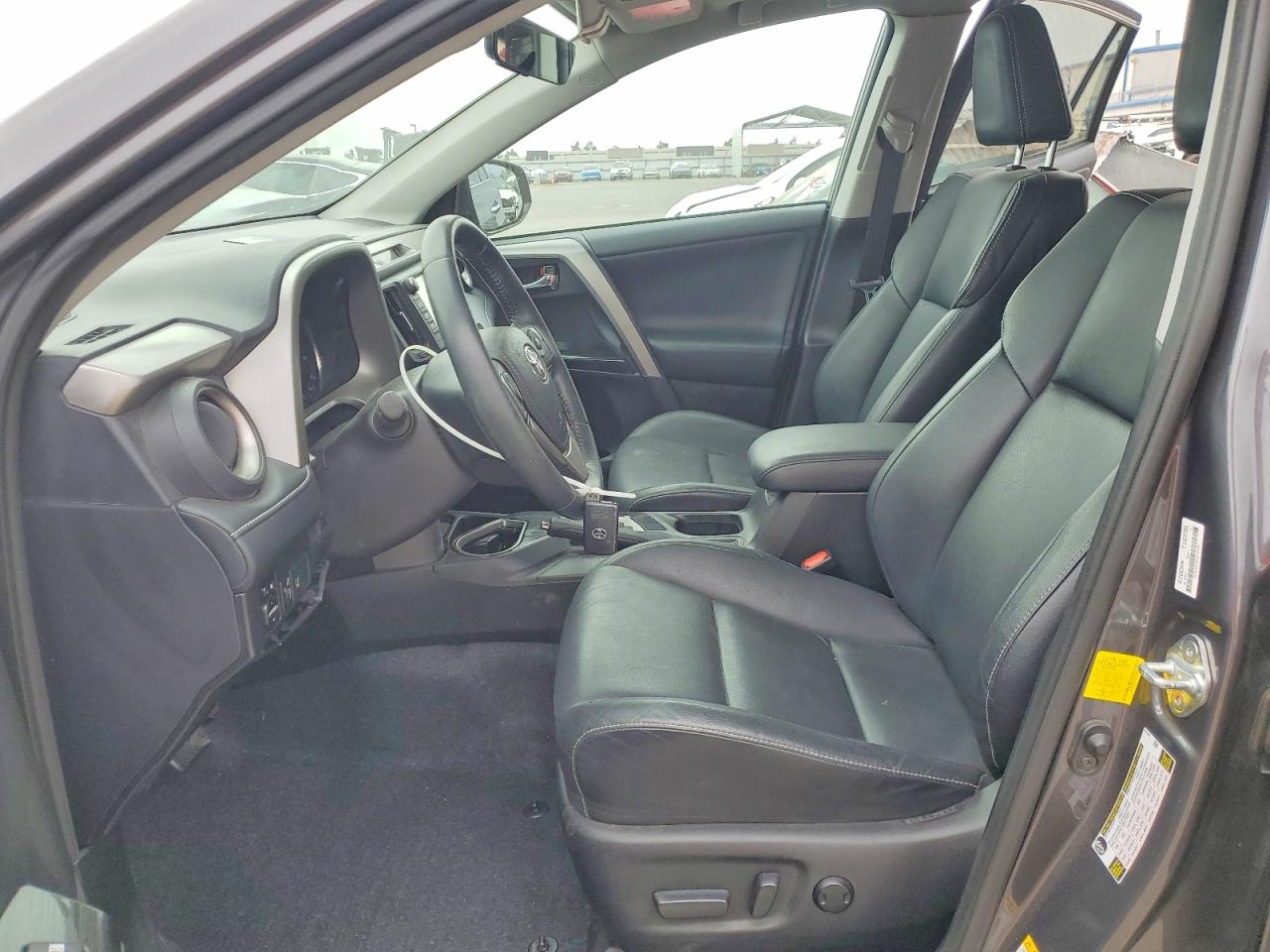 2016 TOYOTA RAV4 LIMITED photo 13