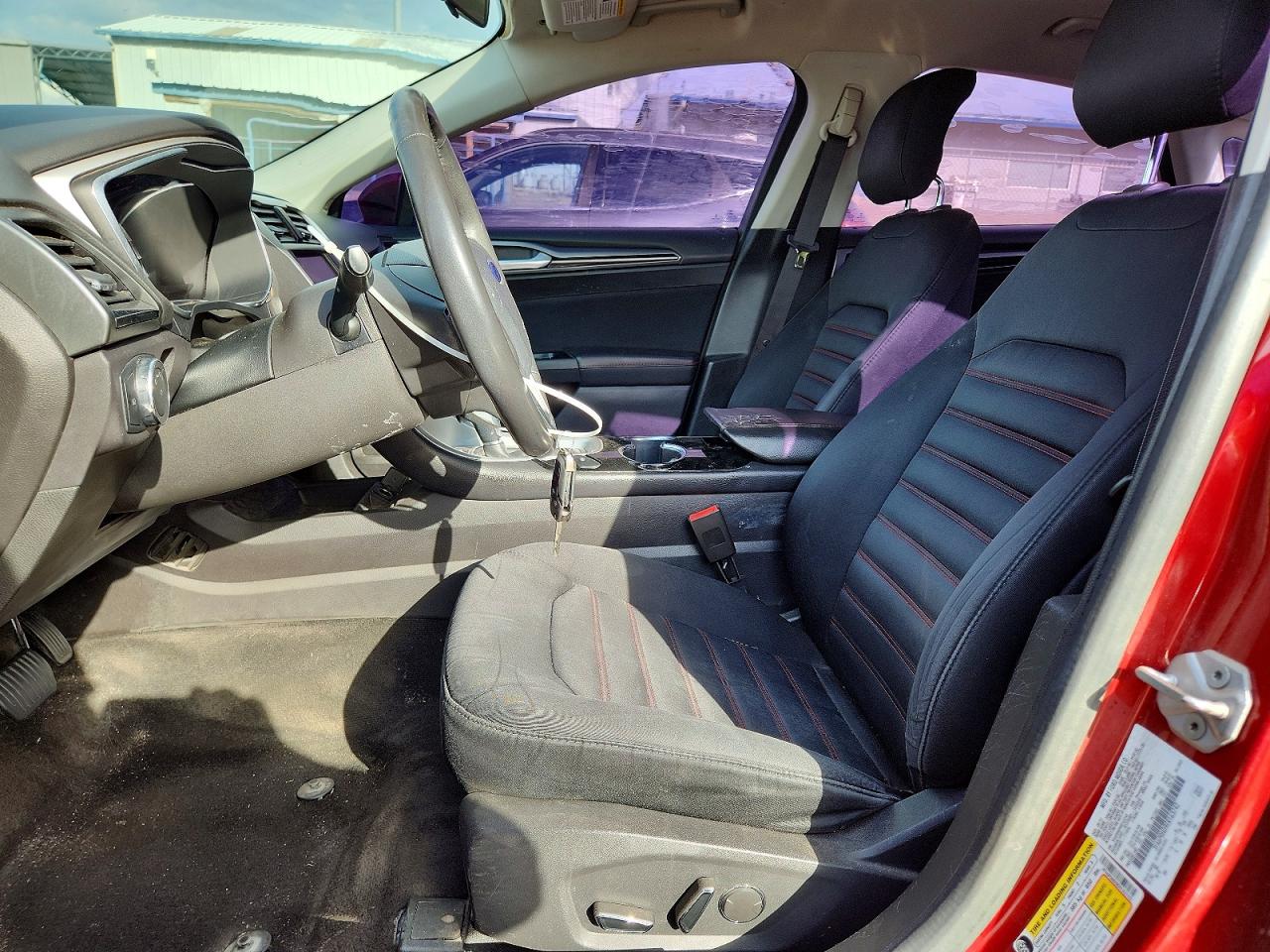 2014 FORD FUSION SE photo 19