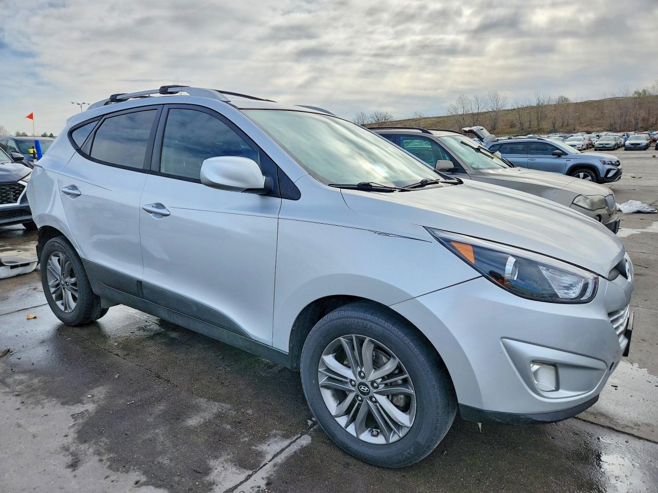 2015 HYUNDAI TUCSON SE photo 7