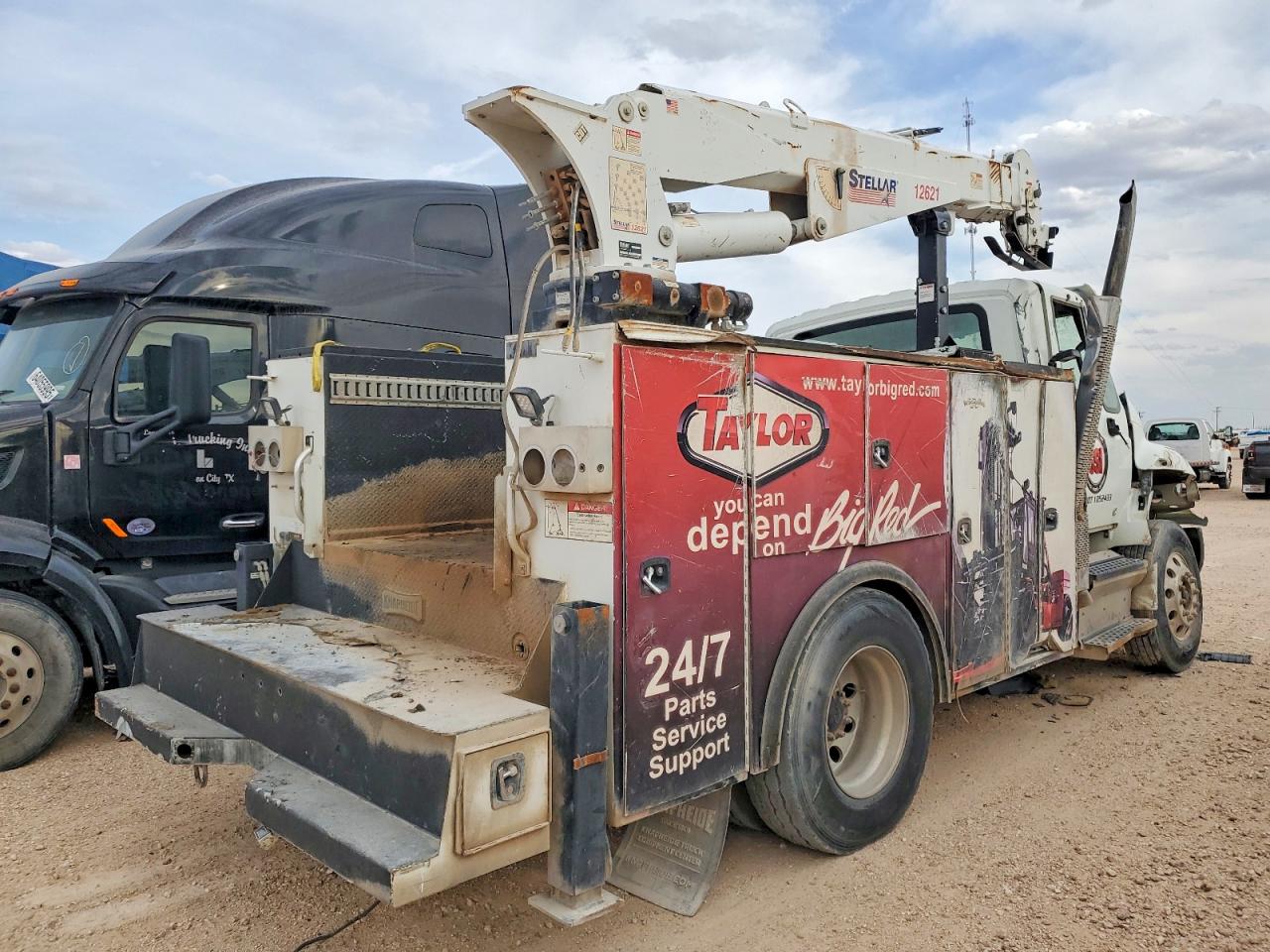 2018 INTERNATIONAL 4300 UTILITY / SERVICE TRUCK photo 10