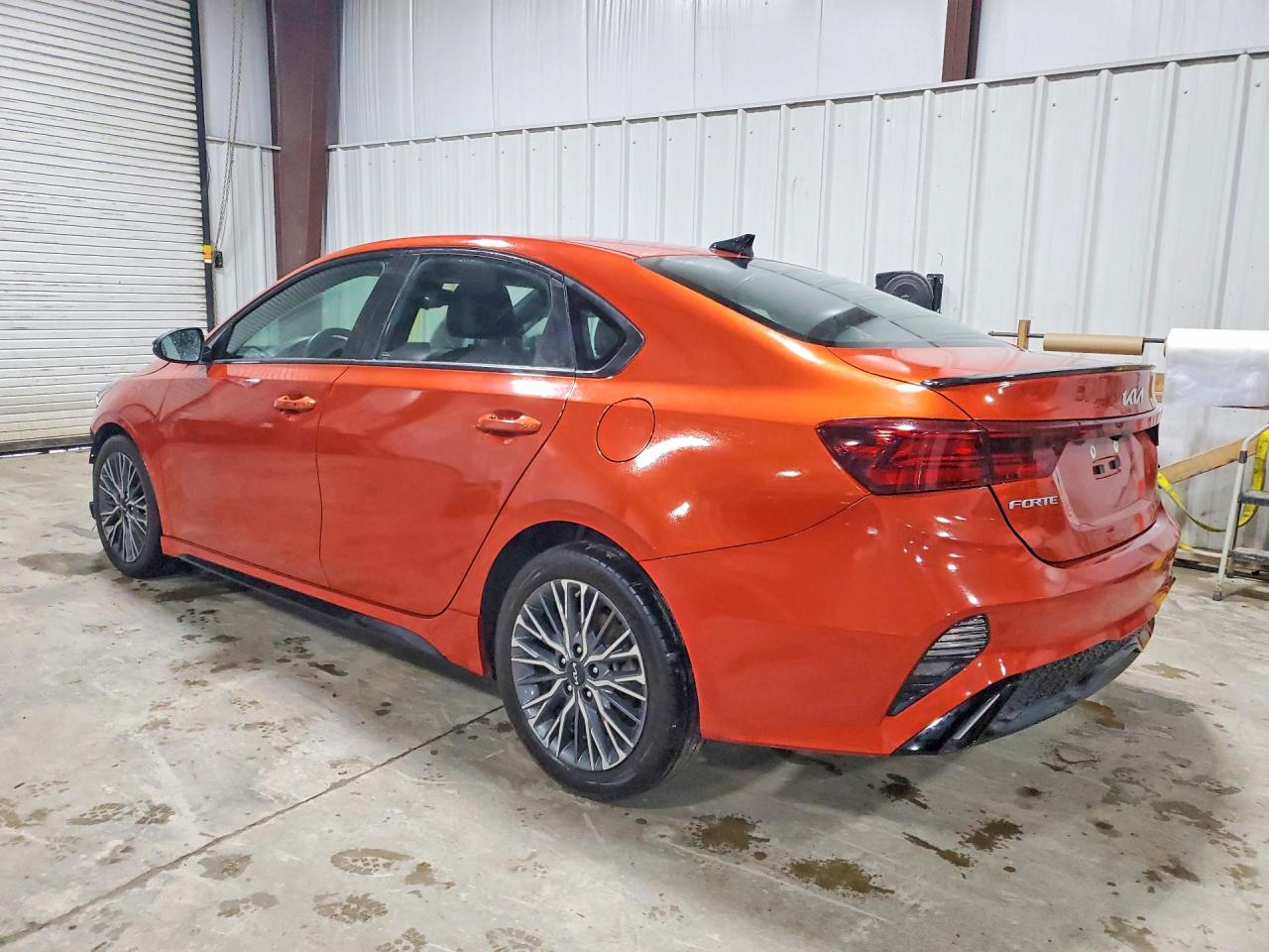 2023 KIA FORTE GT-LINE photo 3