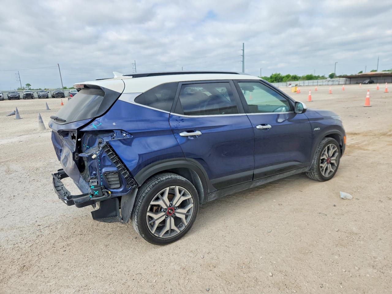 2021 KIA SELTOS SX TURBO photo 5