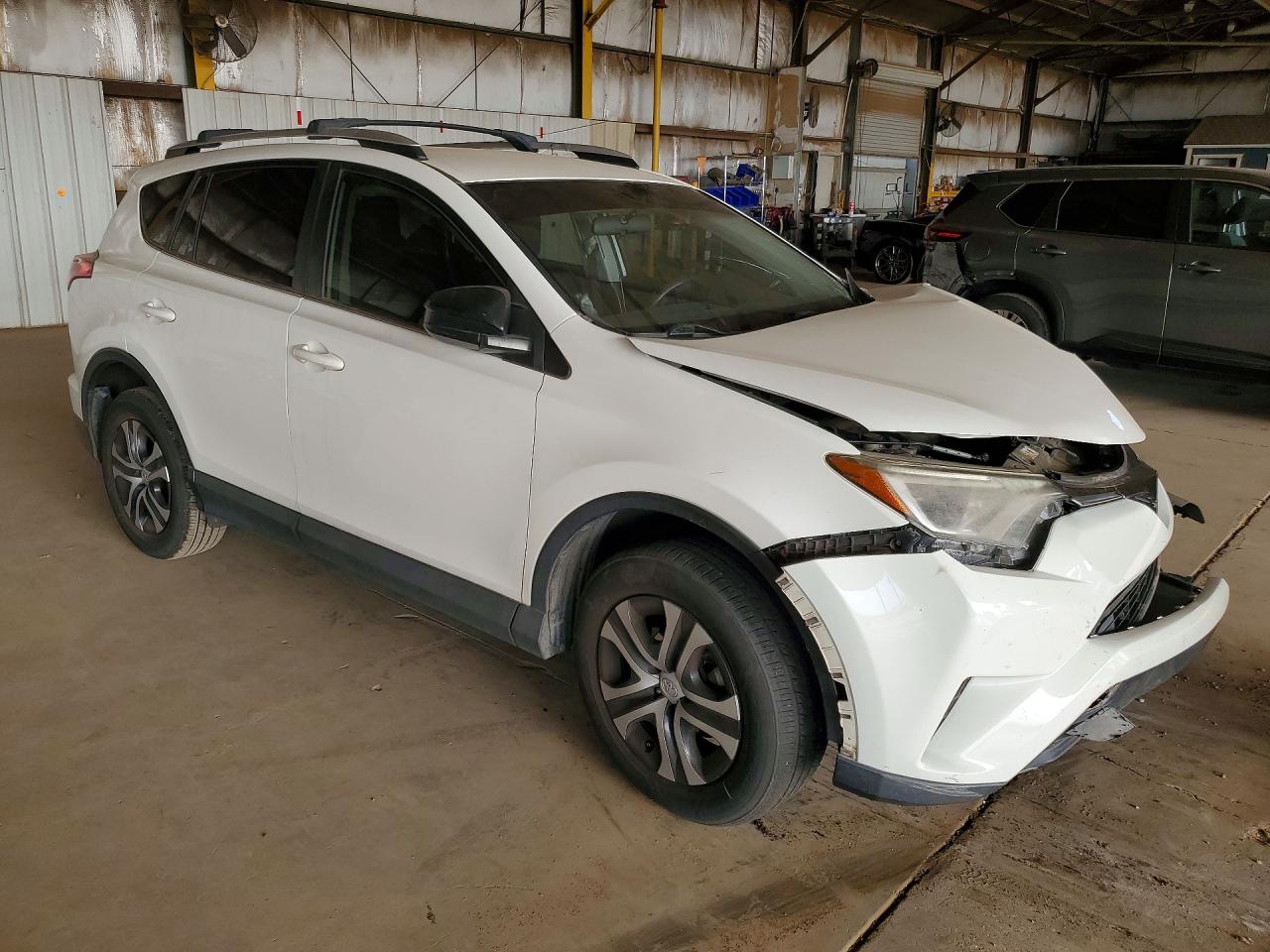 2016 TOYOTA RAV4 LE photo 7