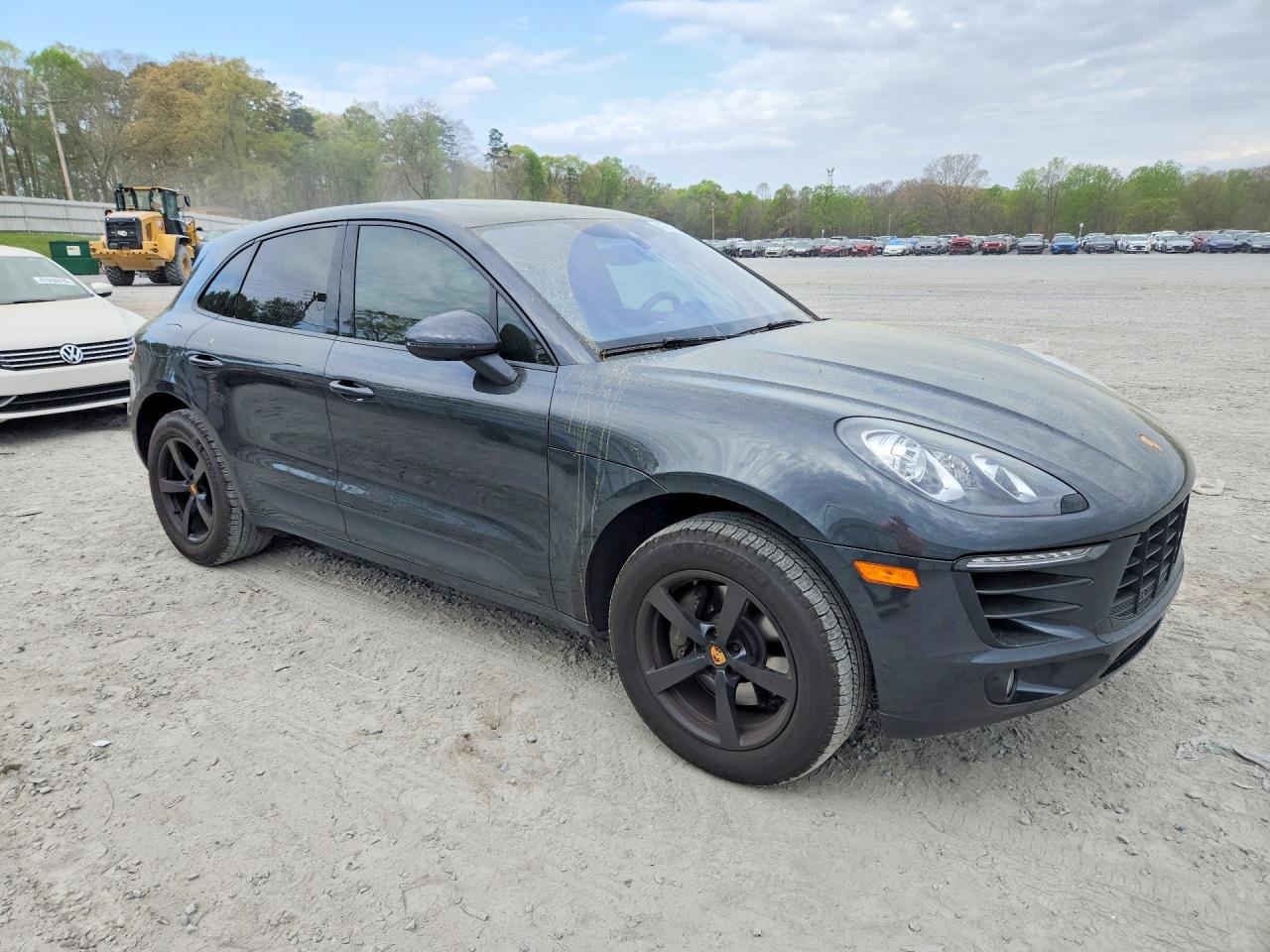 2018 PORSCHE MACAN photo 4