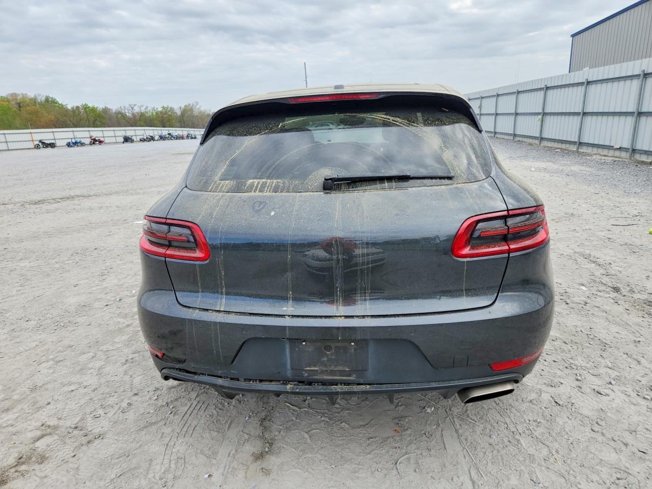 2018 PORSCHE MACAN photo 6