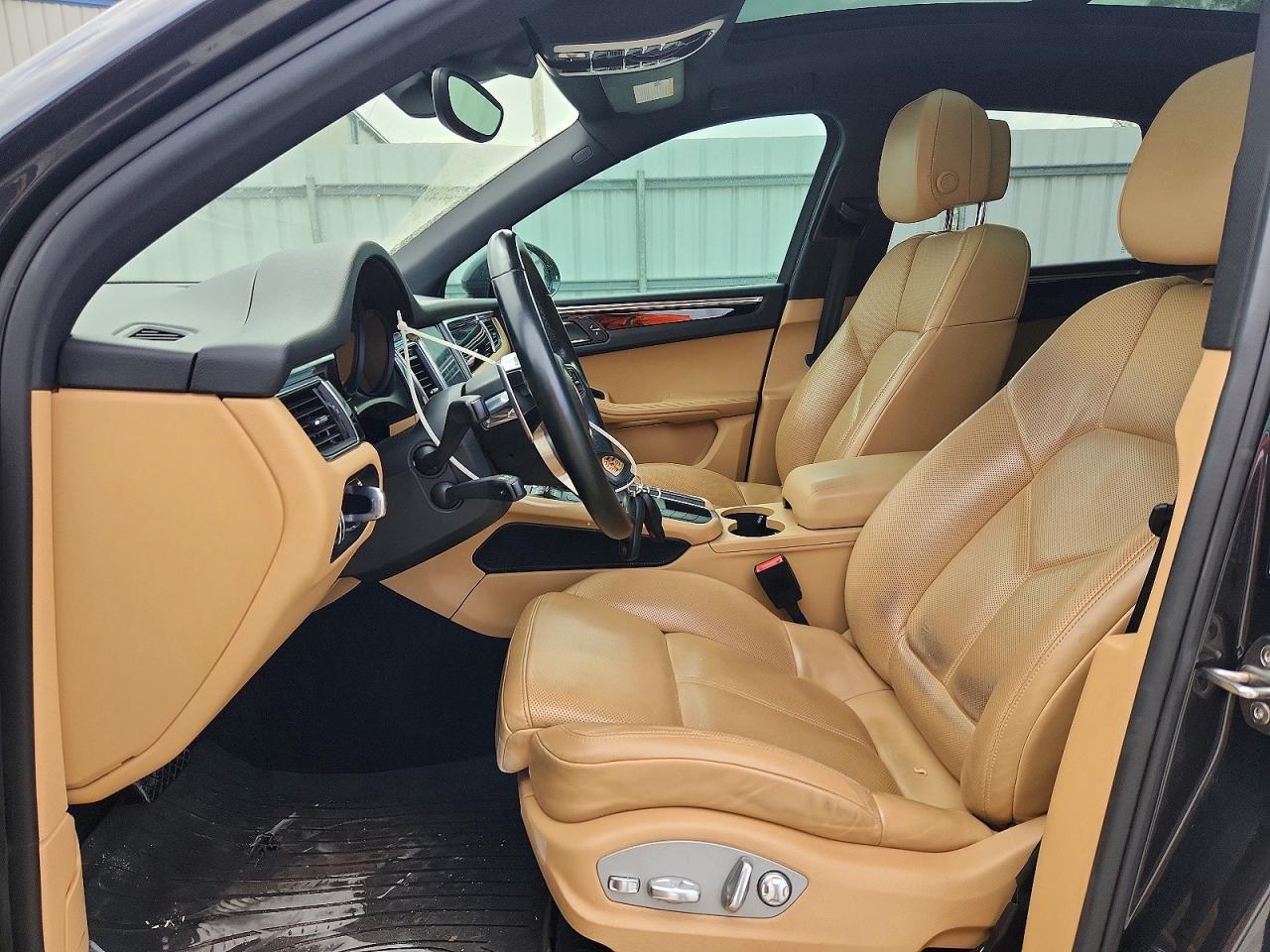 2018 PORSCHE MACAN photo 7