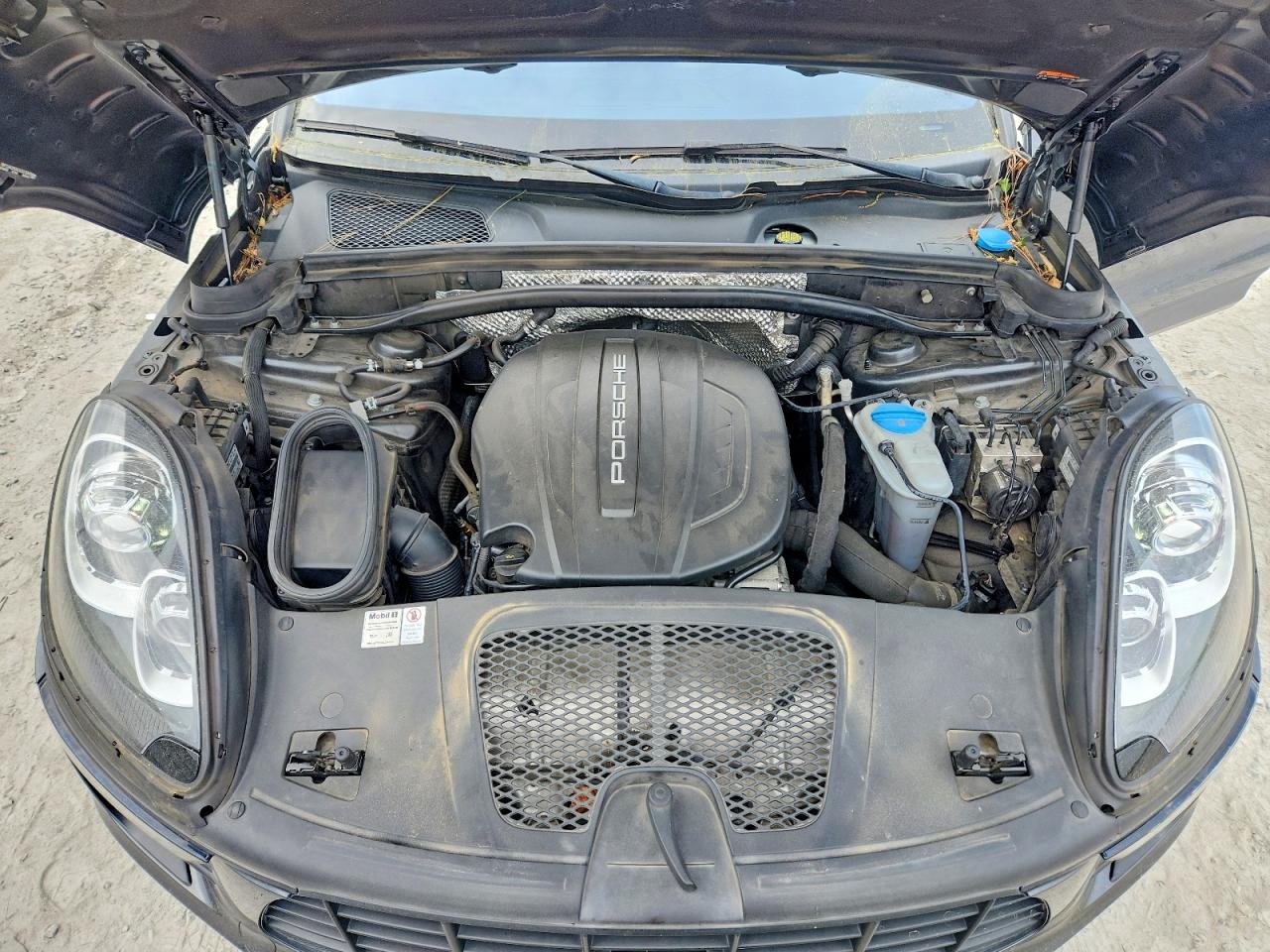2018 PORSCHE MACAN photo 12