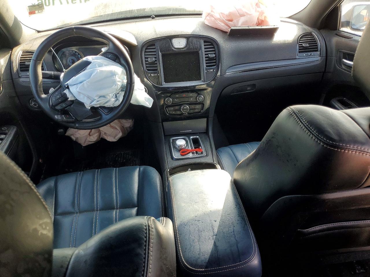 2015 CHRYSLER 300 photo 15