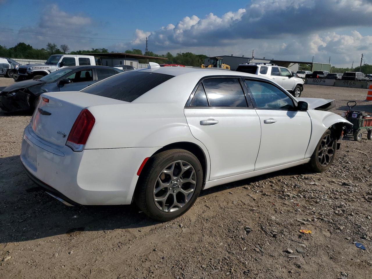 2015 CHRYSLER 300 photo 5