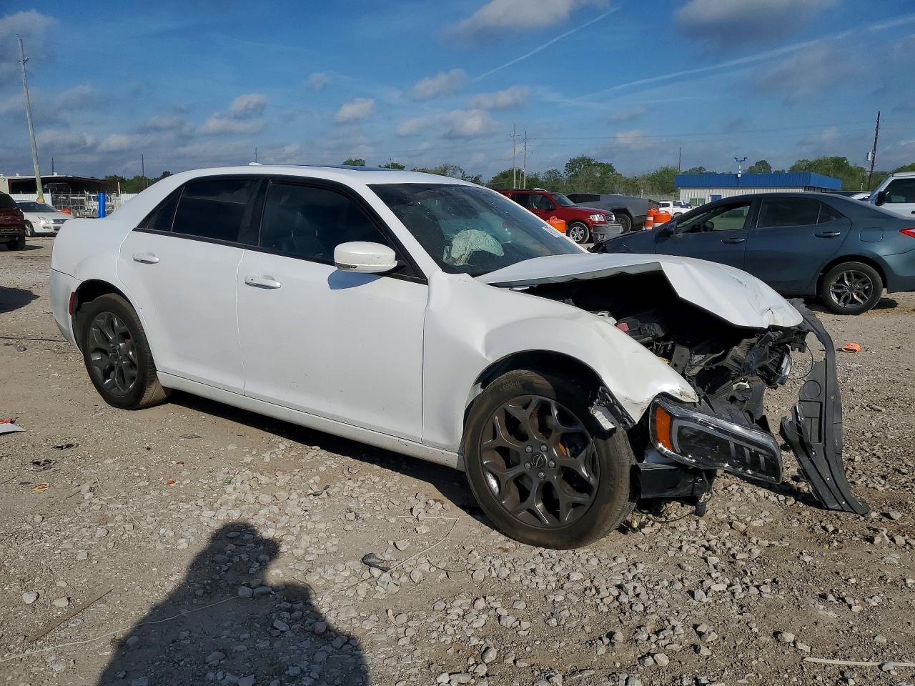 2015 CHRYSLER 300 photo 7