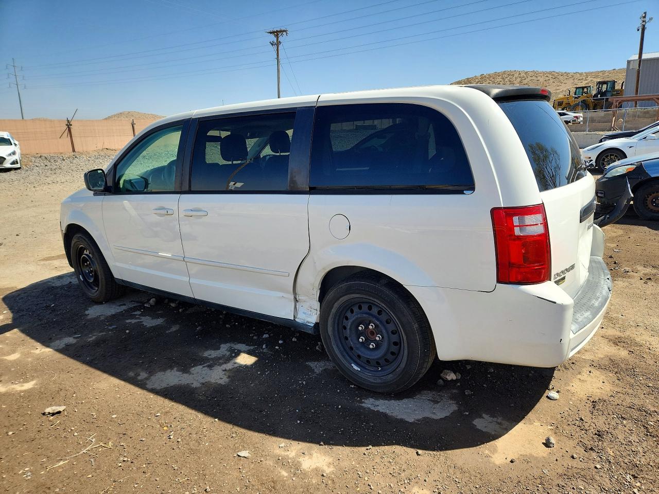 2010 DODGE GRAND CARAVAN SE photo 3