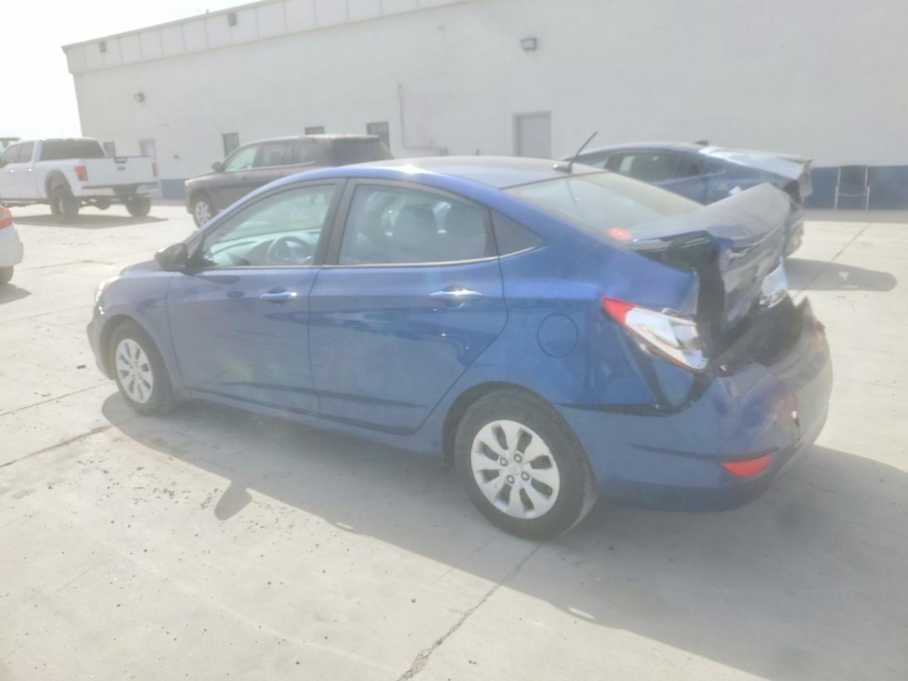 2016 HYUNDAI ACCENT SE photo 3