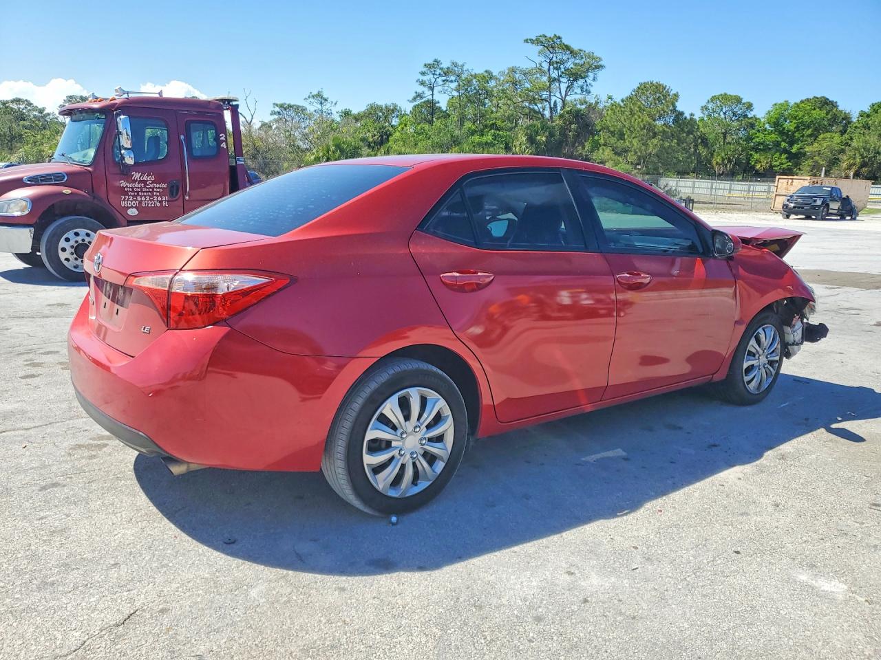2017 TOYOTA COROLLA LE photo 3