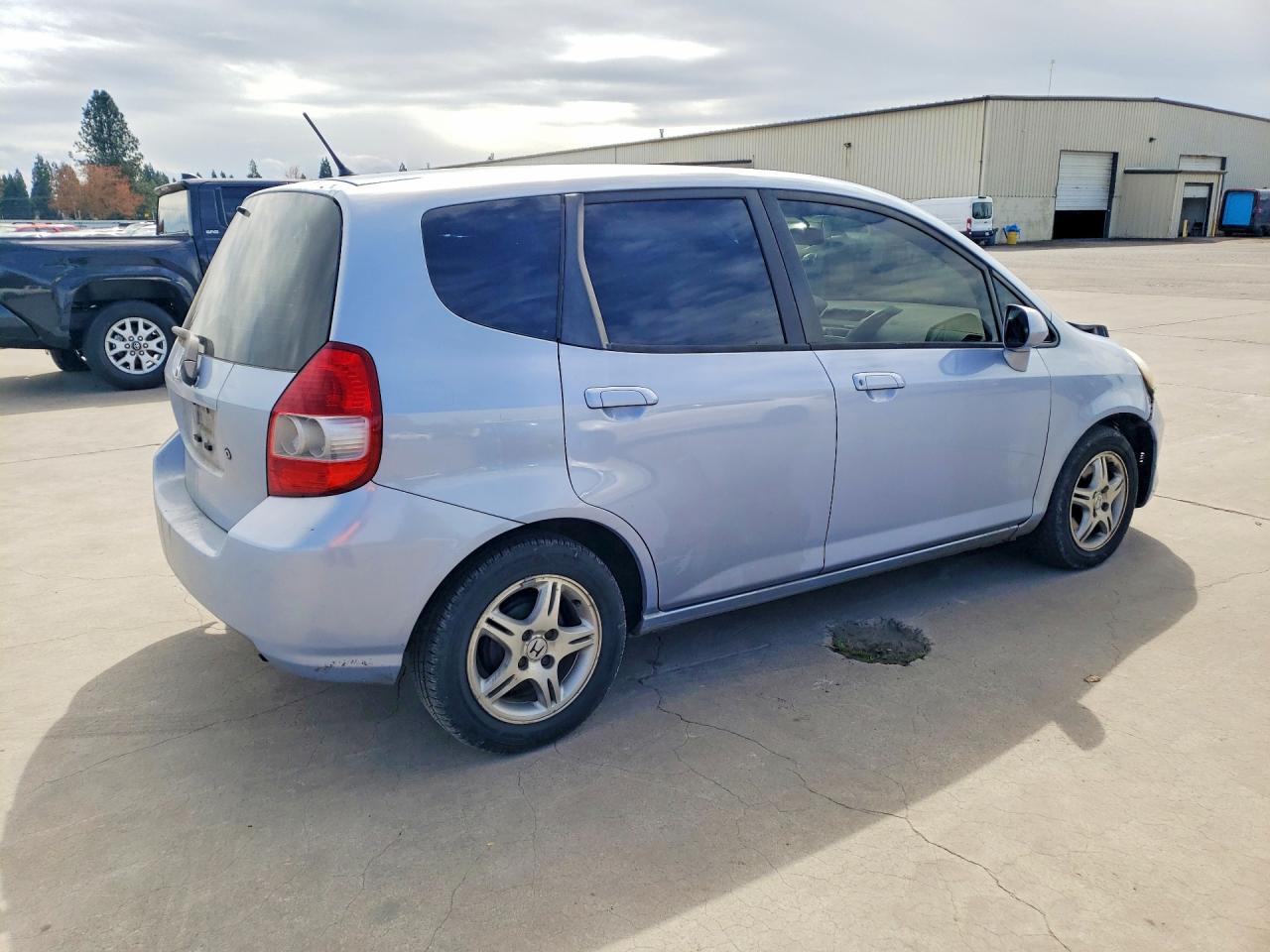 2008 HONDA FIT photo 3