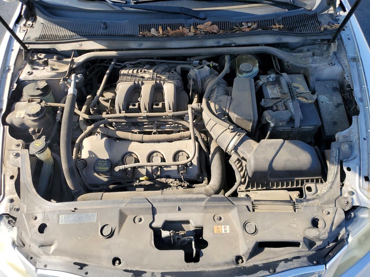 2011 FORD TAURUS SE photo 21