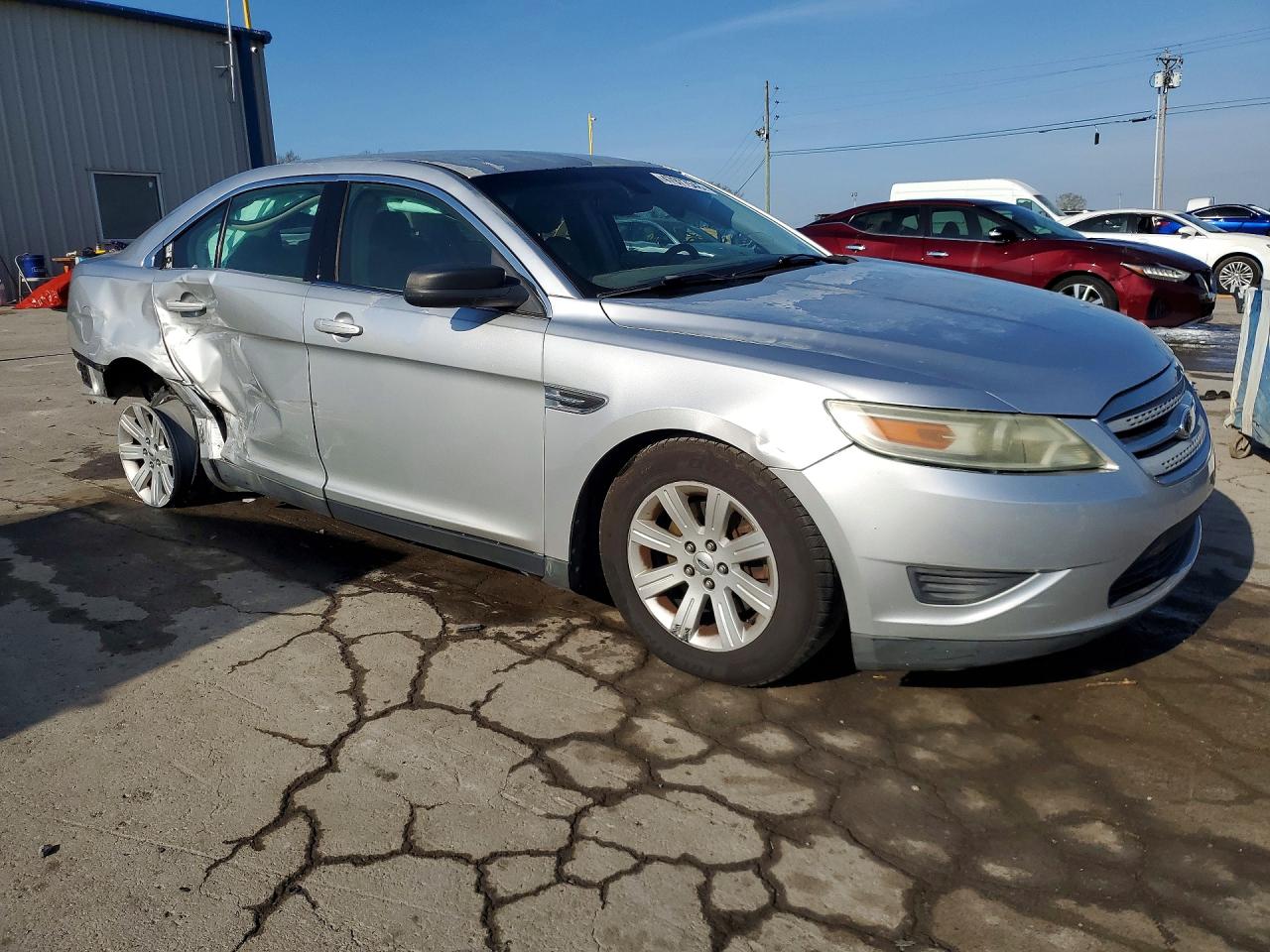 2011 FORD TAURUS SE photo 7