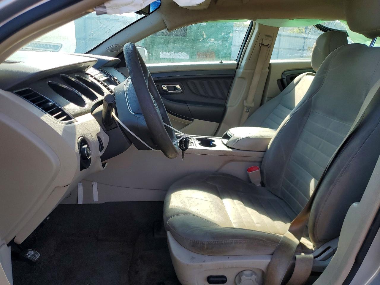 2011 FORD TAURUS SE photo 13